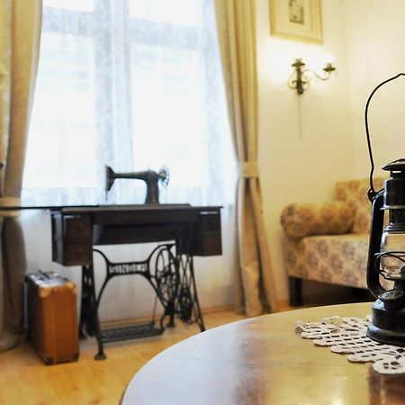 Traditional Slovak Apartment Pressburg Exterior foto
