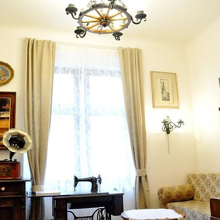 Traditional Slovak Apartment Pressburg Exterior foto