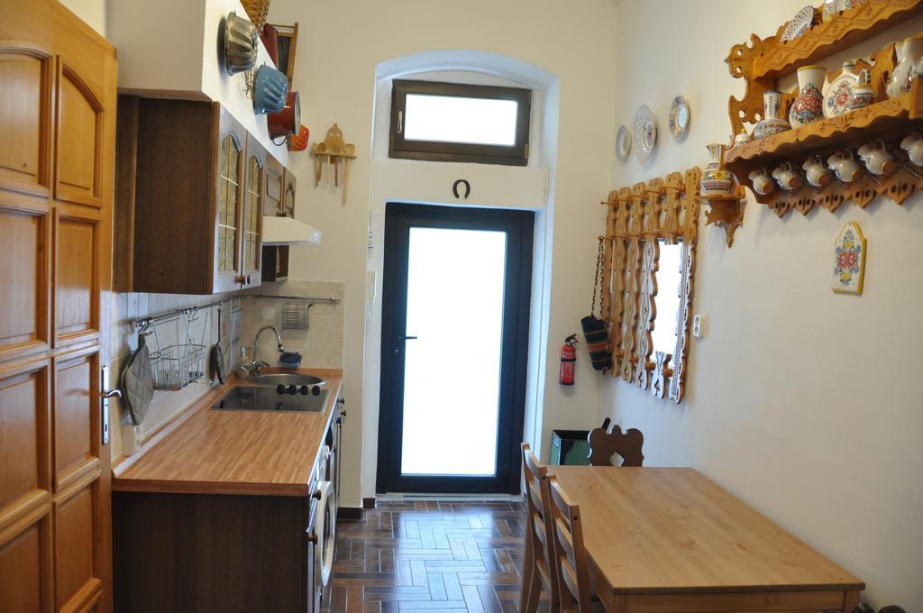 Traditional Slovak Apartment Pressburg Exterior foto